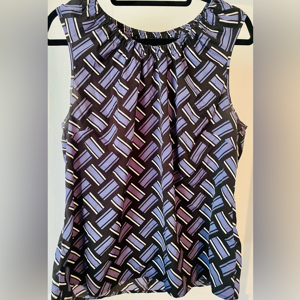 Banana Republic Sleeveless Top With Stretch Collar, Sz L